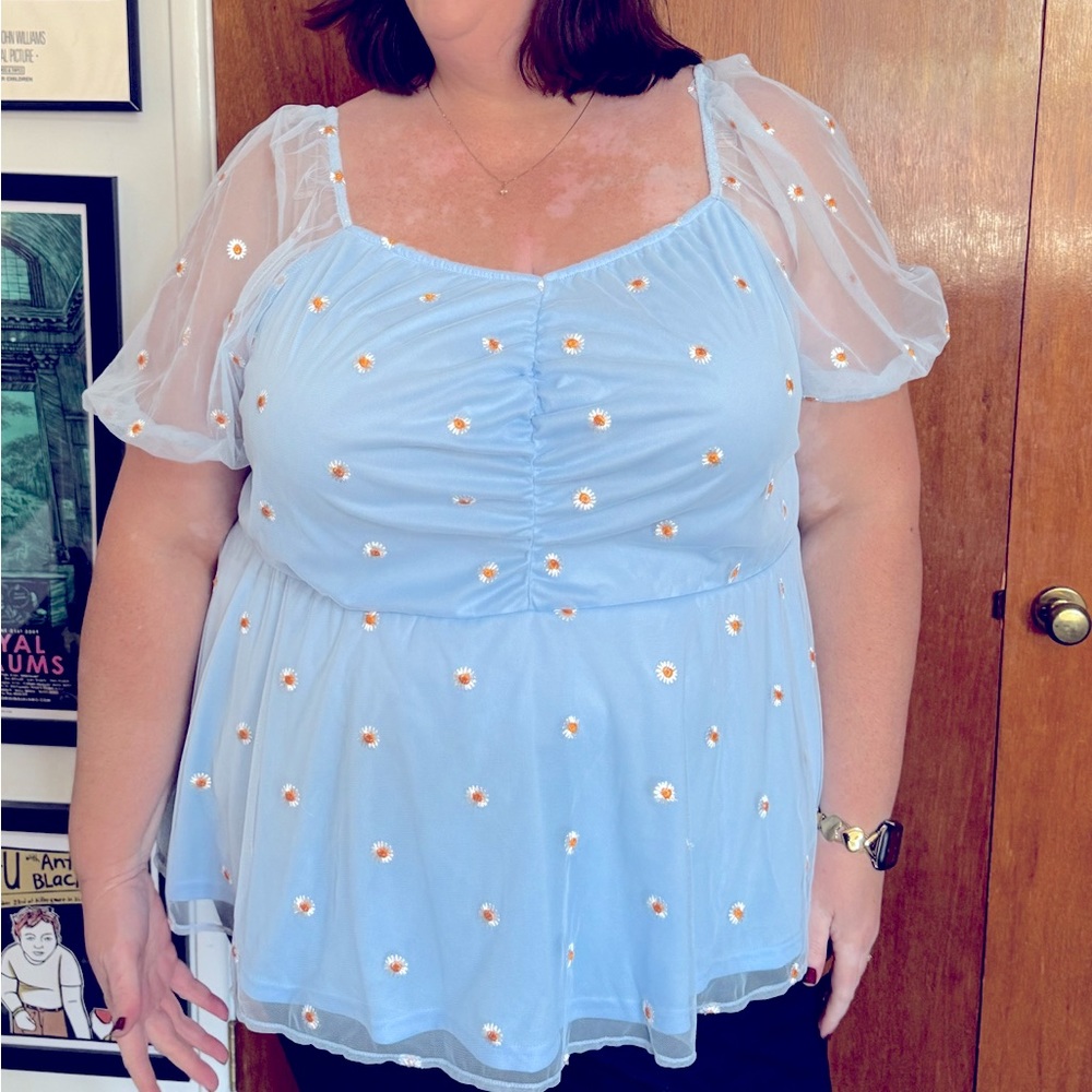 Bloomchic Puff Sleeve Rouched Top. Size 28W, 28, 5x. NWT. Embroidered.